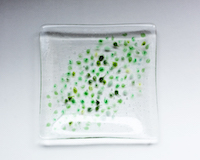flake-patterned square plates